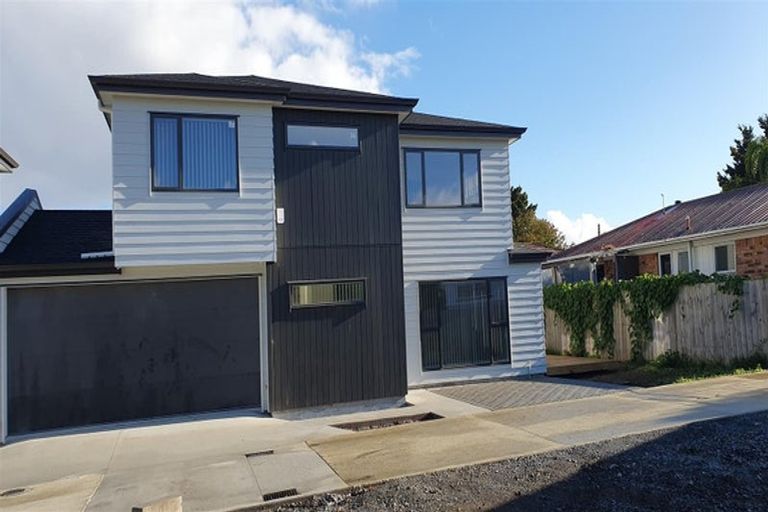 Photo of property in 35b Edmund Hillary Avenue, Papakura, 2110