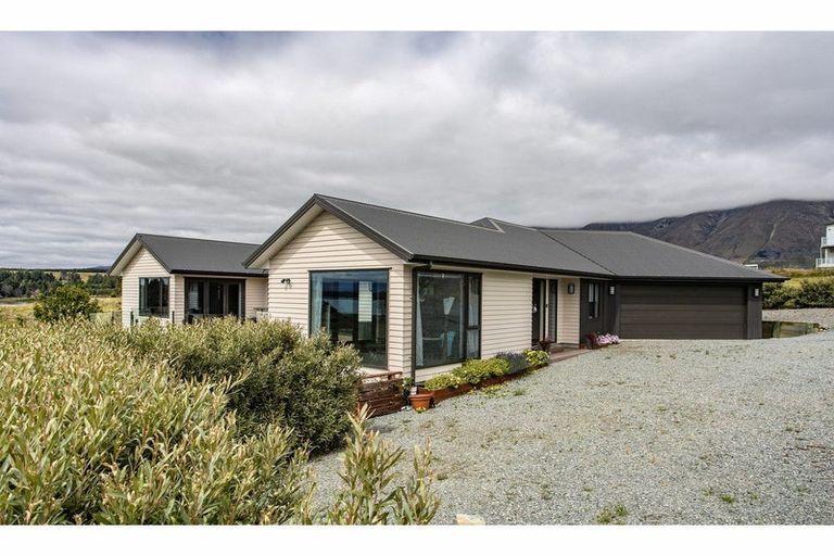 Photo of property in 98c Ohau Drive, Lake Ohau, Twizel, 9412