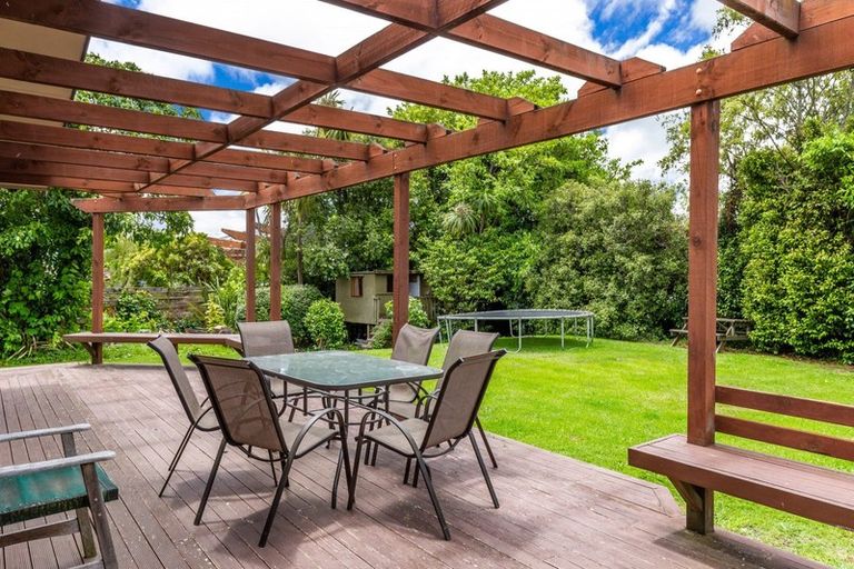Photo of property in 90 Tamatea Road, Taupo, 3330