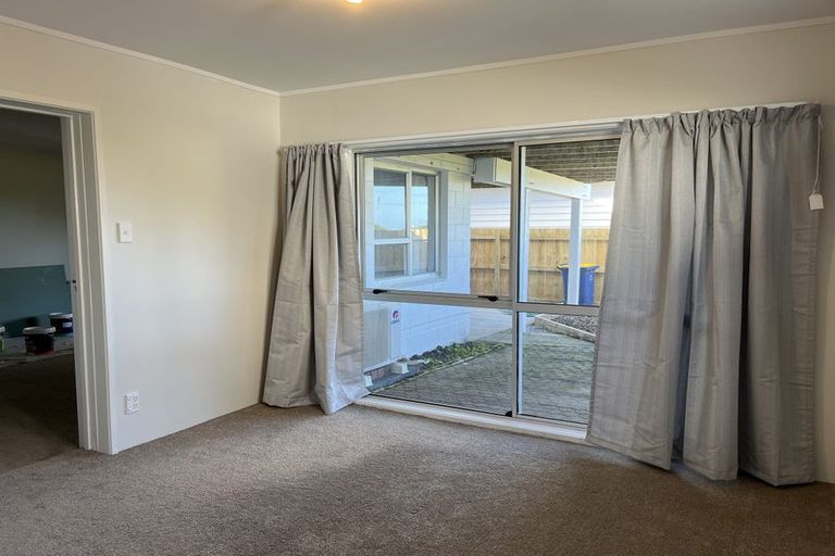 Photo of property in 35b Sartors Avenue, Northcross, Auckland, 0630