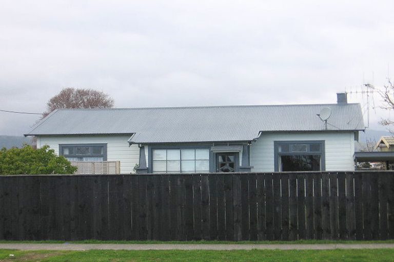 Photo of property in 36-38 Weraroa Road, Levin, 5510