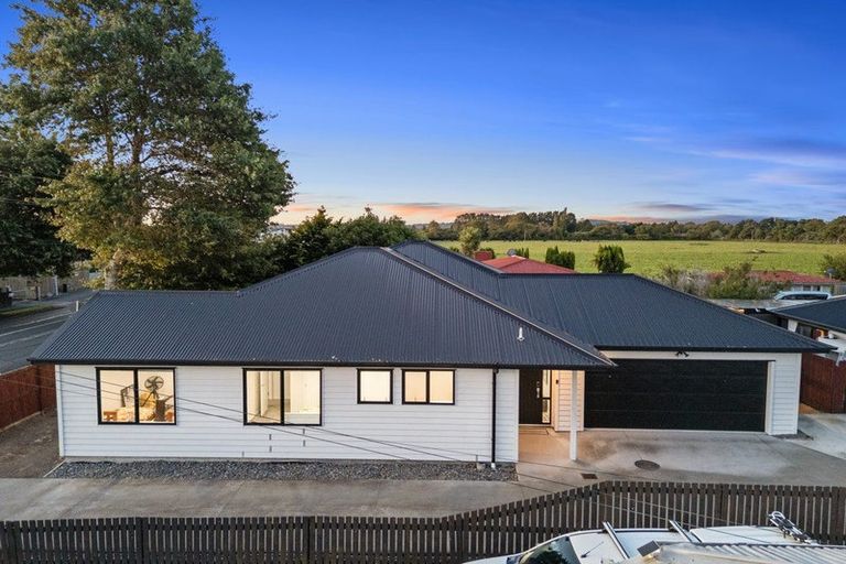 Photo of property in 51a Cosgrave Road, Papakura, 2110