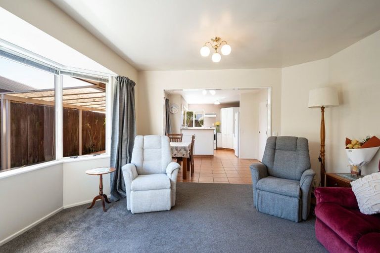 Photo of property in 22 Coleridge Place, Stoke, Nelson, 7011