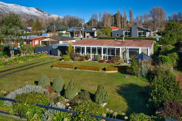 Photo of property in 180 Kent Street, Kingston, Athol, 9793