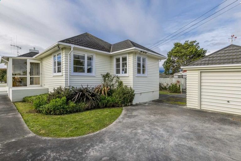 Photo of property in 49 York Street, Levin, 5510