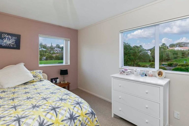 Photo of property in 2/94 Nigel Road, Browns Bay, Auckland, 0630