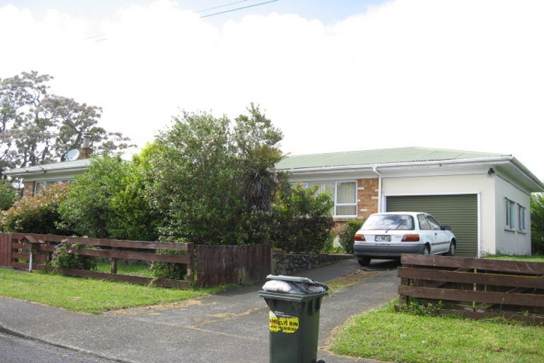 Photo of property in 1 Royal Arch Place, Rosehill, Papakura, 2113