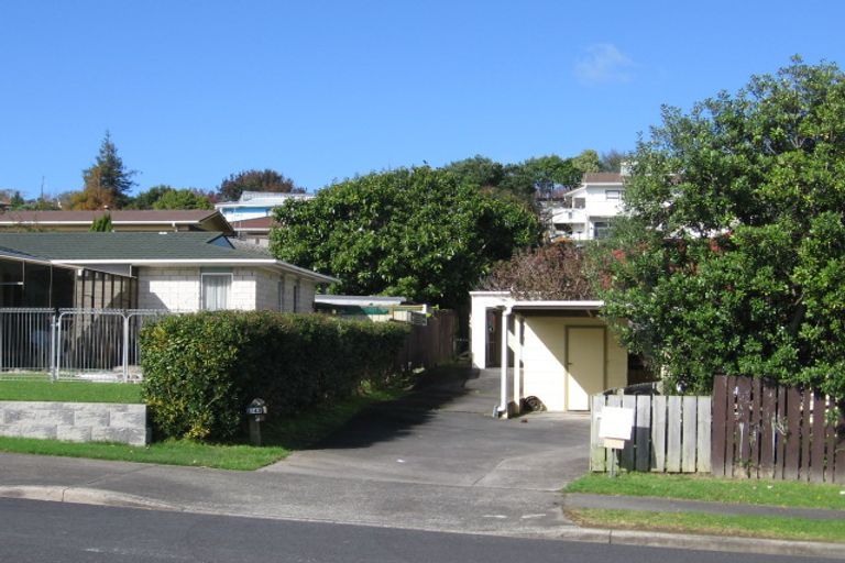 Photo of property in 2/43 Charntay Avenue, Clover Park, Auckland, 2019