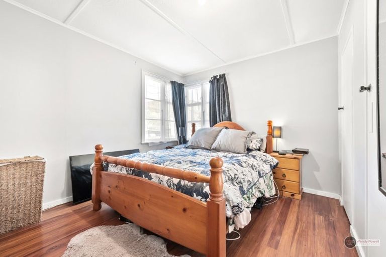 Photo of property in 109 Waddington Drive, Naenae, Lower Hutt, 5011