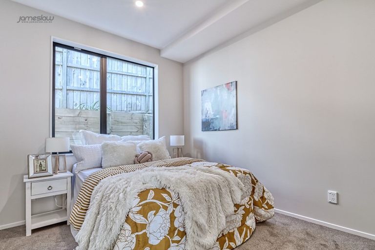 Photo of property in 11 Keiha Crescent, Massey, Auckland, 0614