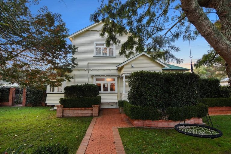 Photo of property in 3 Young Street, Claudelands, Hamilton, 3214