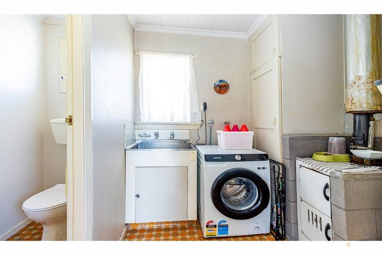 Photo of property in 76 Shearman Street, Waimate, 7924