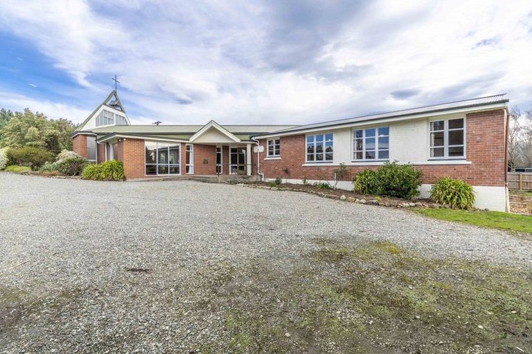 Photo of property in 1476 Limehills-browns Road, Browns, Winton, 9781