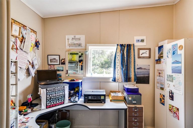 Photo of property in 35 Airini Road, Waimarama, Havelock North, 4294