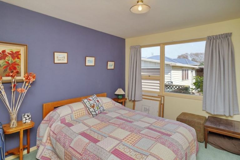 Photo of property in 10 Seadown Crescent, Amberley, 7410