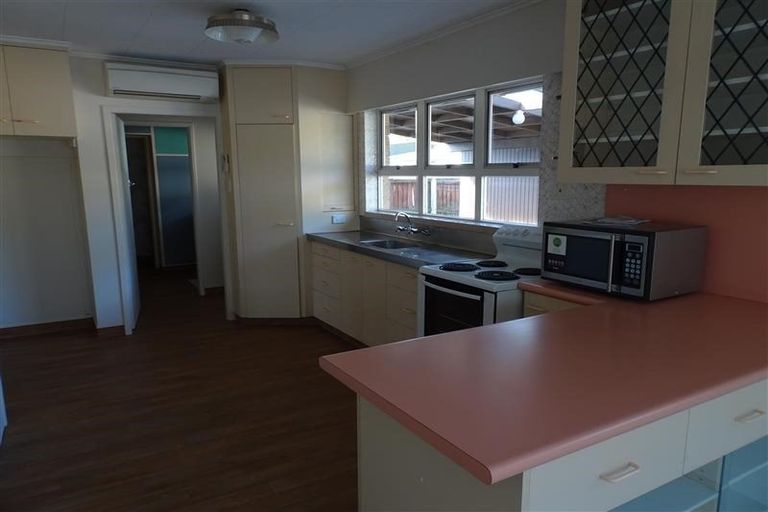 Photo of property in 44 Acacia Avenue, Upper Riccarton, Christchurch, 8041