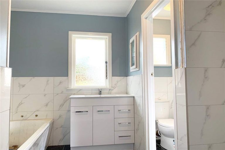 Photo of property in 6 Pandora Place, Pakuranga, Auckland, 2010