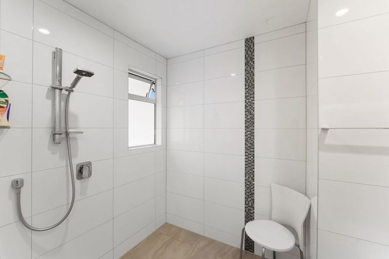 Photo of property in 29 Kapanui Road, Waikanae, 5036