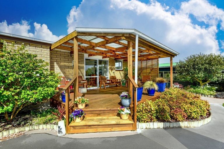 Photo of property in 35 Woodgrove Avenue, North New Brighton, Christchurch, 8083