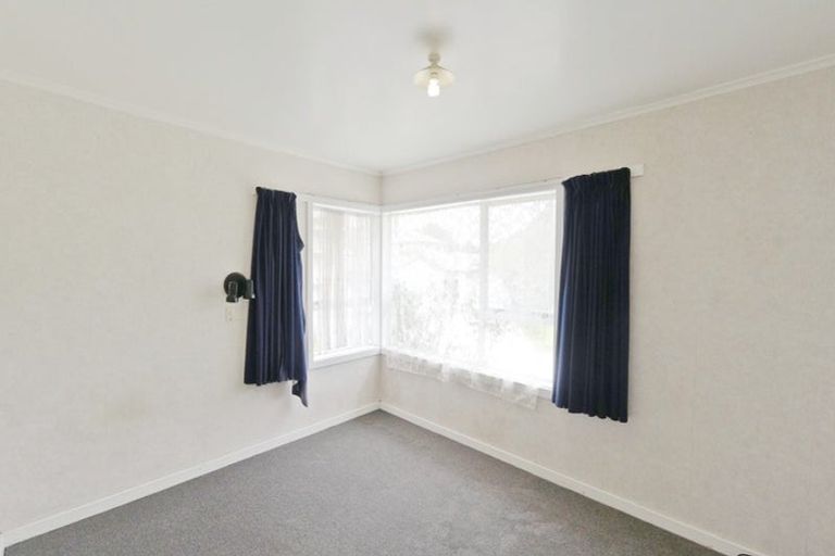 Photo of property in 24 Mccracken Avenue, Hillcrest, Hamilton, 3216