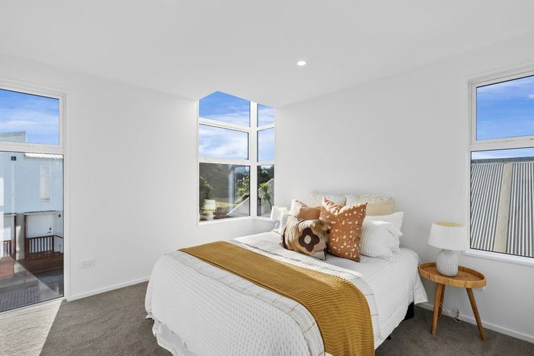 Photo of property in 2/124 Lonsdale Street, New Brighton, Christchurch, 8083