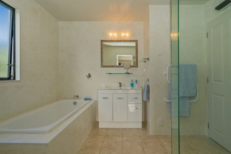 Photo of property in 5a Victoria Street, Whitianga, 3510