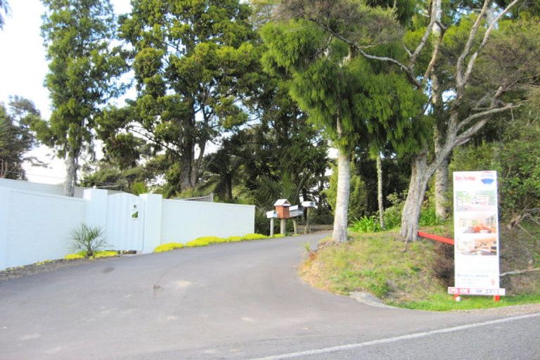 Photo of property in 266a Forest Hill Road, Waiatarua, Auckland, 0612