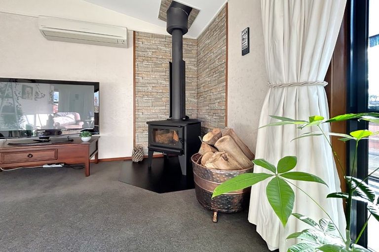 Photo of property in 69 Mcdonald Street, Mosgiel, 9024