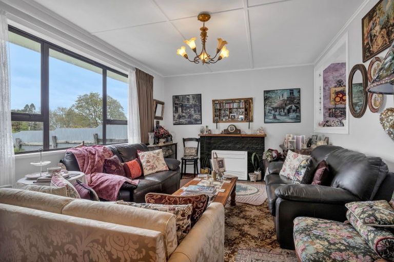 Photo of property in 21 Mills Street, Eltham, 4322