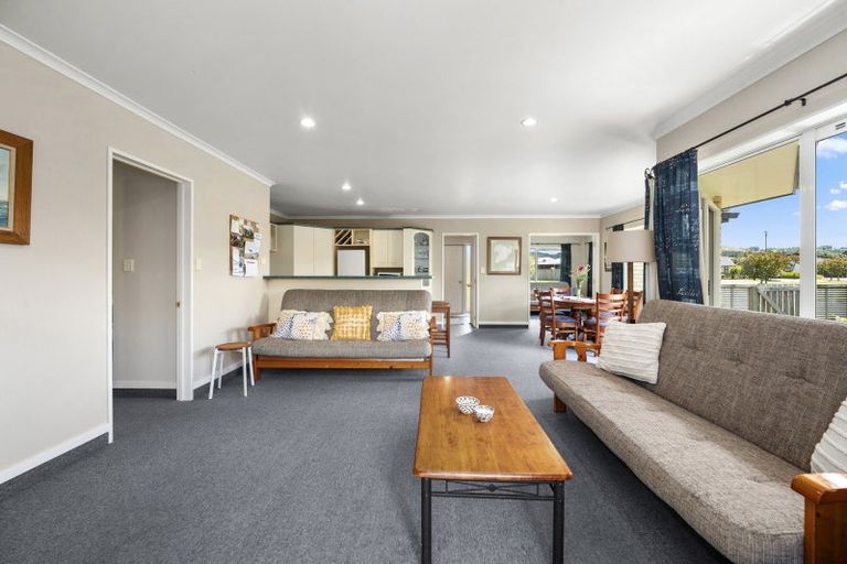 Photo of property in 4 Lakemere Way, Kinloch, Taupo, 3377