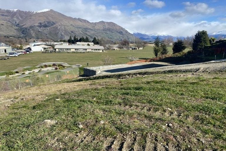 Photo of property in 46 Kings Drive, Wanaka, 9305