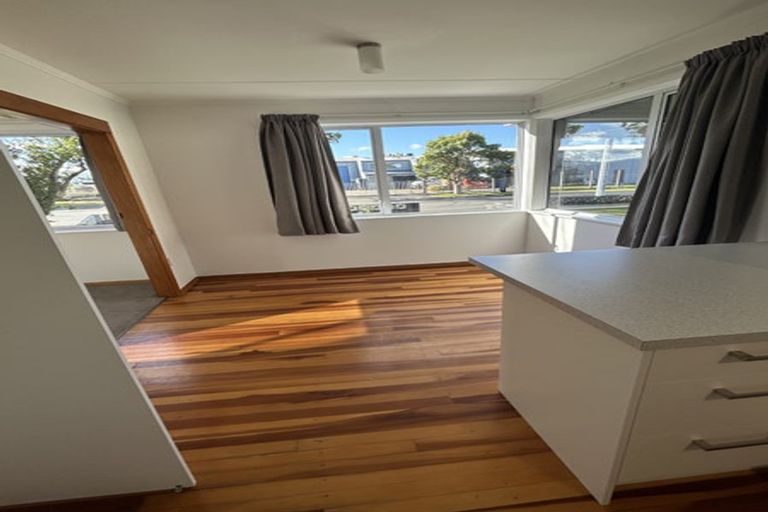 Photo of property in 62 Haydon Street, Roslyn, Palmerston North, 4414