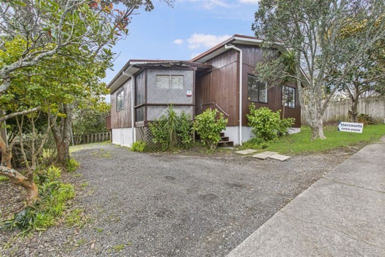 Photo of property in 103b Woodglen Road, Glen Eden, Auckland, 0602
