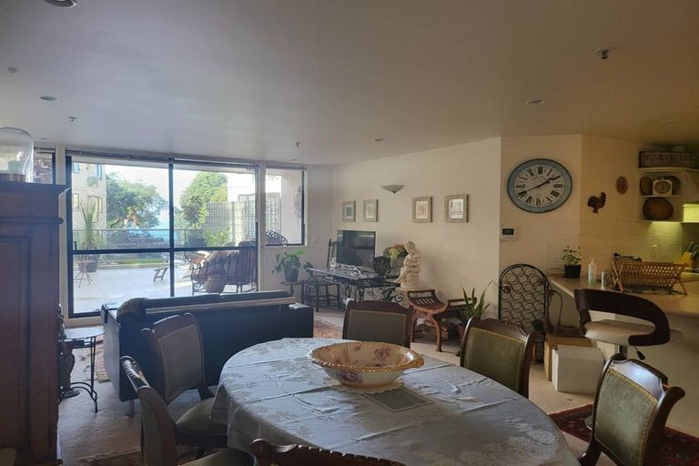 Photo of property in Mon Desir Apartments, 173 Hurstmere Road, Takapuna, Auckland, 0622