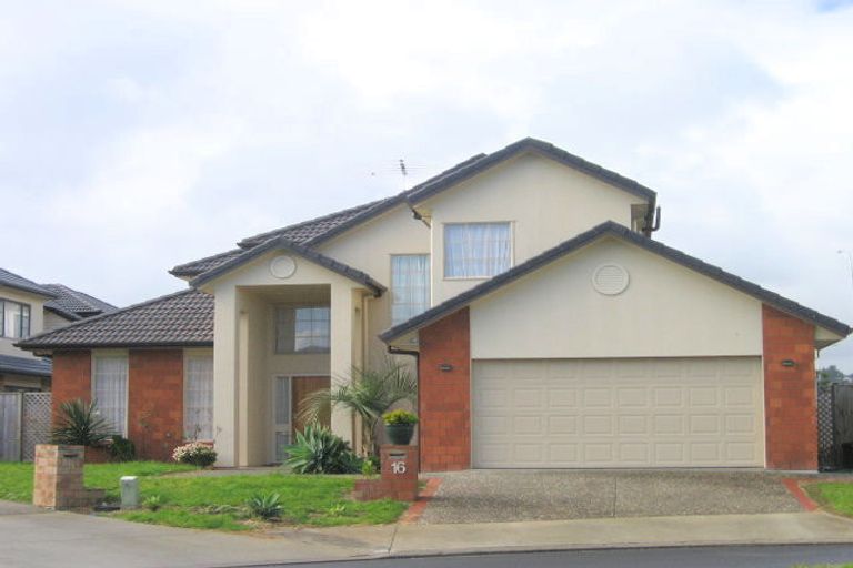 Photo of property in 16 Zara Court, Flat Bush, Auckland, 2016