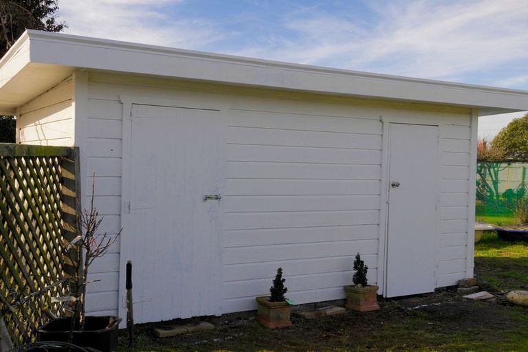 Photo of property in 61 Rhodes Street, Waimate, 7924