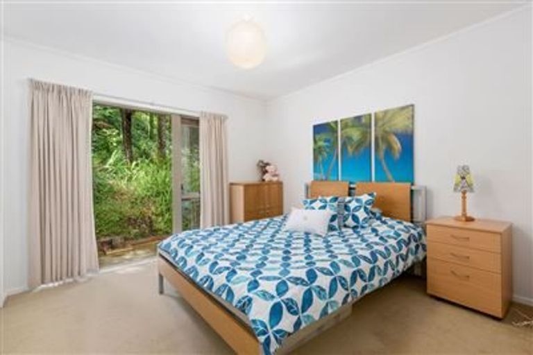 Photo of property in 2/48 Park Hill Road, Birkenhead, Auckland, 0626