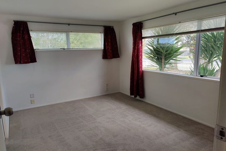 Photo of property in 68 Willis Road, Papakura, 2110