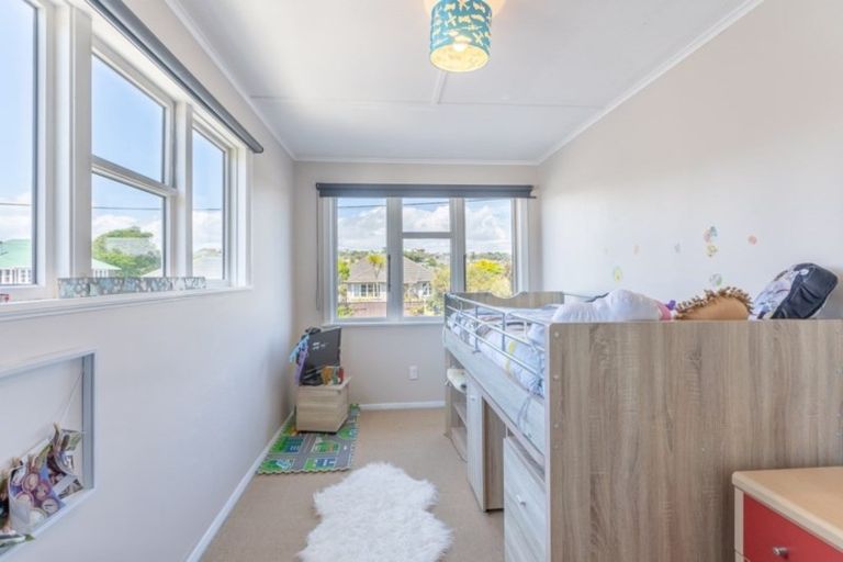 Photo of property in 23 Jillett Street, Titahi Bay, Porirua, 5022