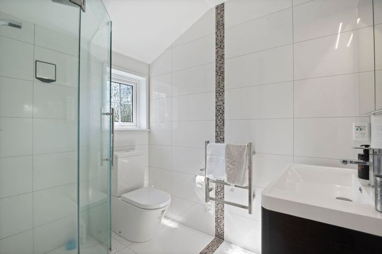 Photo of property in 12 Regia Close, Half Moon Bay, Auckland, 2012