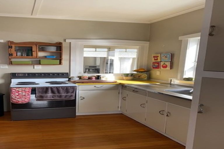 Photo of property in 385 Devonport Road, Tauranga South, Tauranga, 3112