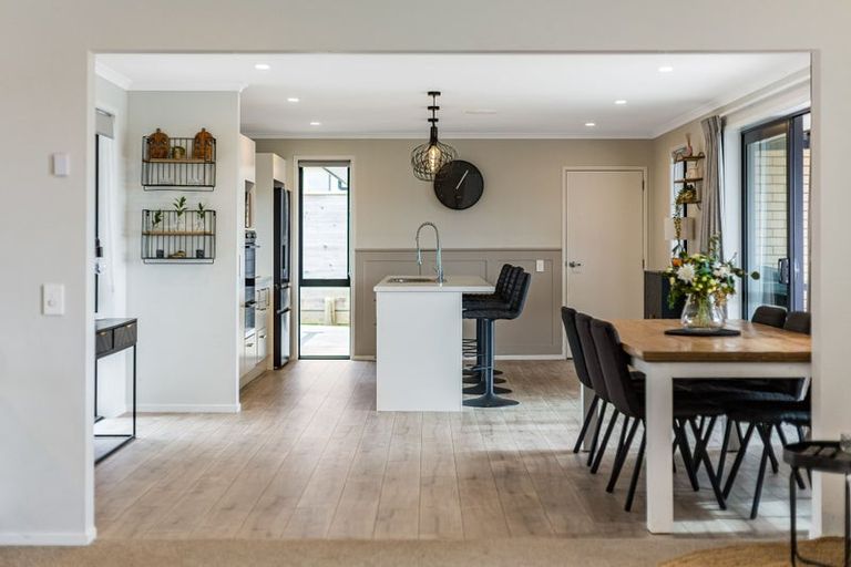 Photo of property in 27 Topsail Way, Whitby, Porirua, 5024