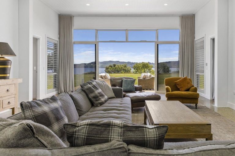 Photo of property in 8 Kuiwai Drive, Rainbow Point, Taupo, 3330