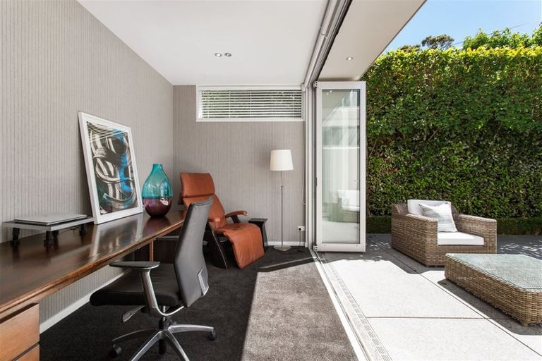 Photo of property in 39 Weka Street, Fendalton, Christchurch, 8041