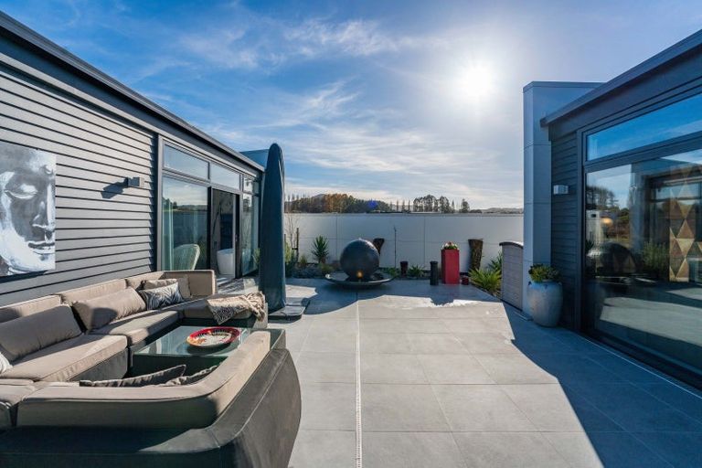 Photo of property in 16 The Fairways, Kinloch, Taupo, 3377