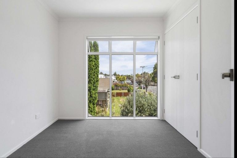 Photo of property in 1/72 Carrington Avenue, Silverdale, Hamilton, 3216