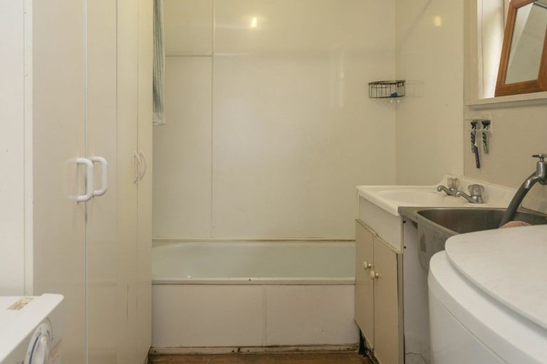 Photo of property in 143 Rangatira Drive, Mangakino, 3421