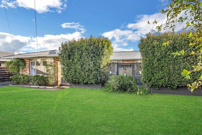 Photo of property in 80 Grove Road, Papakura, 2110