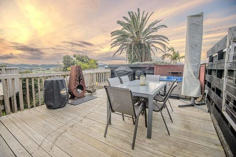 Photo of property in 10 Goffe Drive, Haruru, 0204