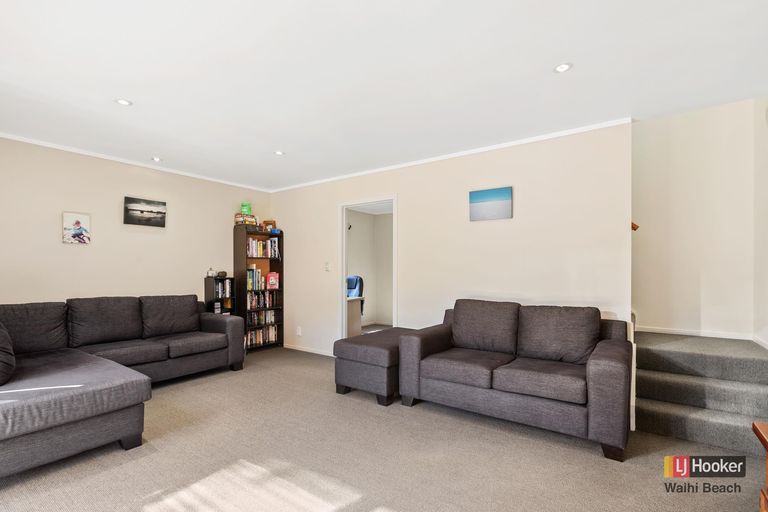 Photo of property in 53 Ocean View Road, Waihi Beach, 3611